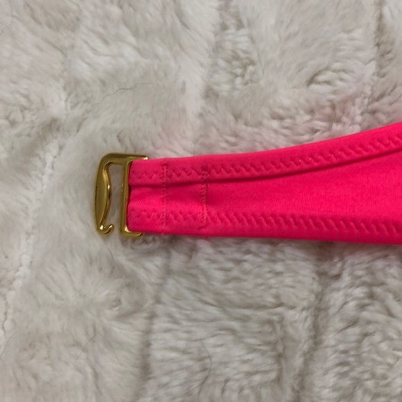 Victoria’s Secret bikini - Picture 6 of 8